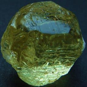 ORTHOCLASE CRYSTAL 13.60 GRM