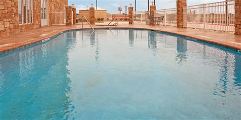 South Austin Hotel In Buda, TX | Holiday Inn Express & Suites Austin ...