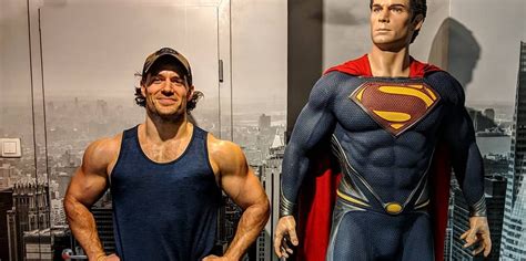 Henry Cavill Preparing For Witcher Looking MASSIVE – Fitness Volt