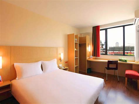 Ibis Shanghai Yu Garden Hotel in China - Room Deals, Photos & Reviews