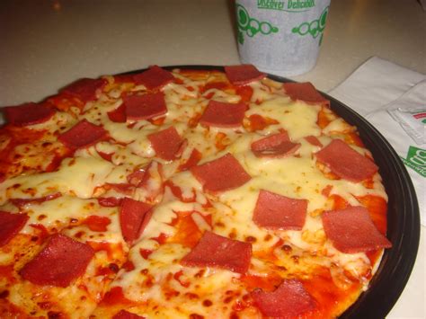 Pud Blag ni Ako: Greenwich Ham and Cheese Pizza