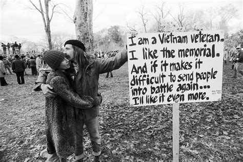 28 Hilarious Vietnam Veterans Memorial Puns - Punstoppable 🛑