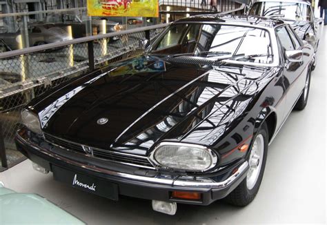 POWER CARS: Jaguar XJS V12 5,3