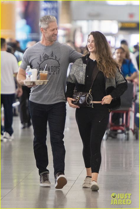 Lana Del Rey & New Boyfriend Sean Larkin Couple Up at NYC Airport: Photo 4376639 | Lana Del Rey ...