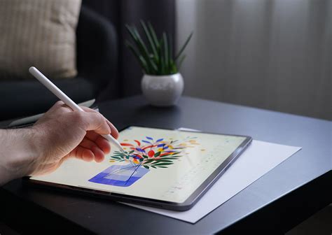 Artist Compares: Apple iPad Pro vs Microsoft Surface Pro 7 for drawing