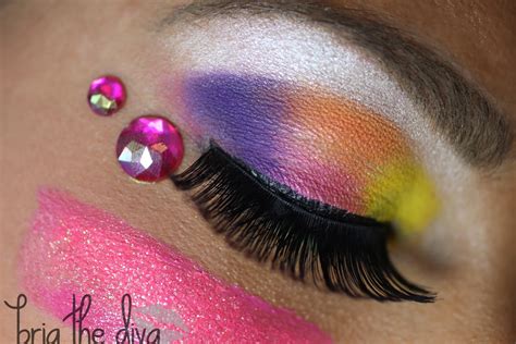 Bria the Diva: Neon Party Makeup!