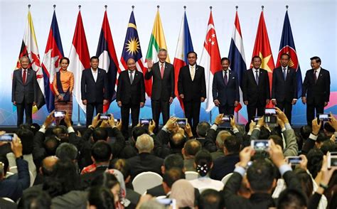 33rd ASEAN Summit opens in Singapore with call for unity | GMA News Online