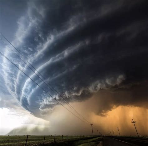 Shelf-Clouds - Illuzone