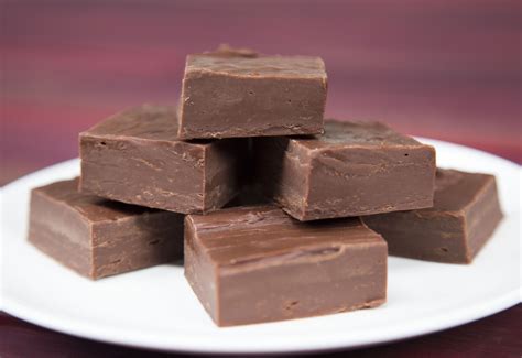 Two Ingredient Fudge Sweetened Condensed Milk - foodrecipestory