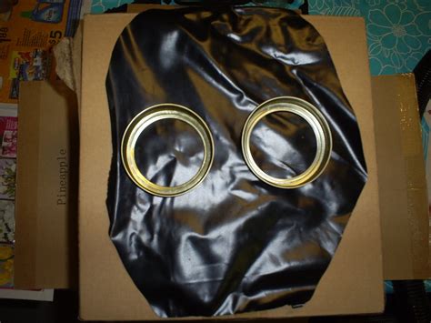 Utter Nomsense: How To Make a DIY Costume Gas Mask