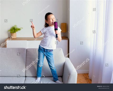 Cute Chinese Little Girl Singing Song Stock Photo 1802612524 | Shutterstock