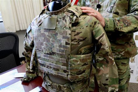 Army Plans to Field New Protective Vest, Armored Shirt in 2019 | Military.com