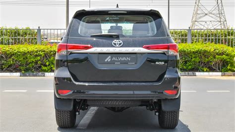 2023 Toyota Fortuner (Black) GCC - Available for sale and export.