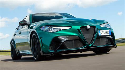 2021 Alfa Romeo Giulia GTAm Review - Automotive Daily