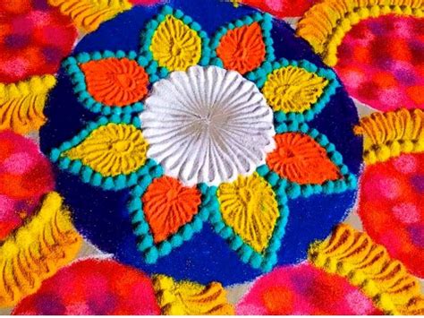 Diwali 2019 Rangoli Designs: 10 unique Rangoli designs made of rice flour - Times of India