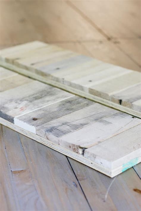 DIY Pallet Wood Cornice Board - Thistlewood Farm