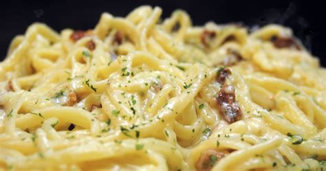 Linguine alla Carbonara – $10 buck dinners!