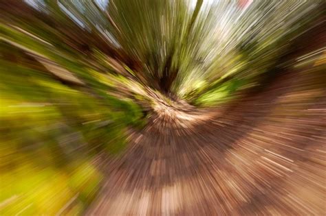 How to Capture Movement in Photos With a Slow Shutter Speed - FeltMagnet