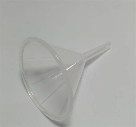 PLASTIC FUNNEL - Beauty Concept