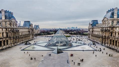 Louvre Pyramid