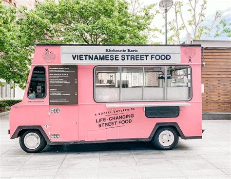 Fun Food Truck Wedding Ideas | Creative Food Trucks for Weddings