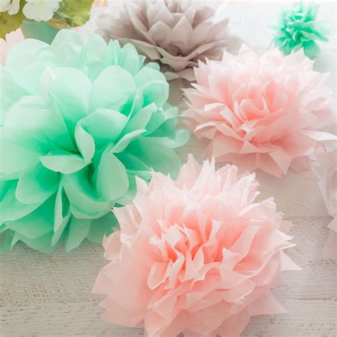 How to make tissue paper pom poms (feature) - Loganberry Handmade