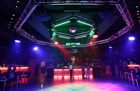 Dance Floor Clubs In Pune | Viewfloor.co