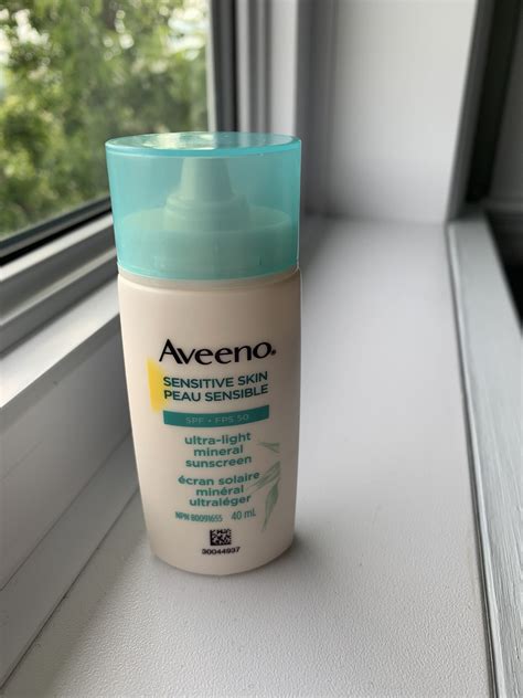 Aveeno Sensitive Skin Ultra Light Mineral Face Sunscreen spf 50 Review | Canadian Beauty