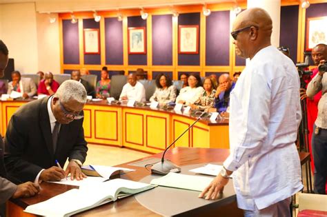 DESPITE INADEQUACIES, INEC CONDUCTED 2023 ELECTION WITH REDUCED VIOLENCE, DEATHS- WIKE | Scroll ...