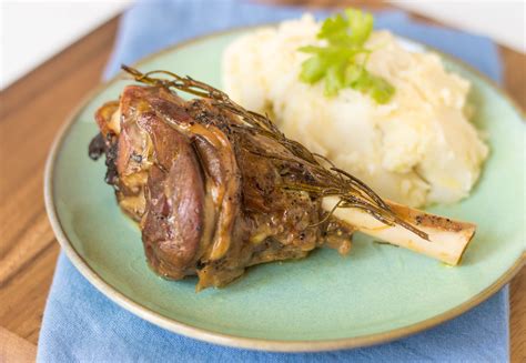 Slow-Roasted Rosemary Garlic Lamb Shanks Recipe