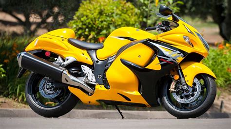 Experience the Thrill of 20 Years of Suzuki GSX-1300R Hayabusa