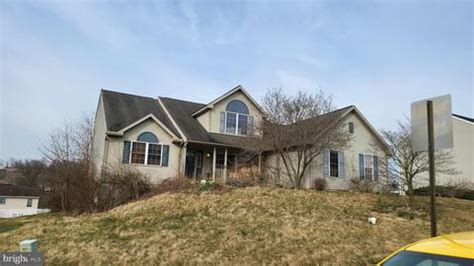 5018 Rising Sun Dr, Douglassville, PA 19518 | 5 Photos | MLS #PABK2028872 - Movoto