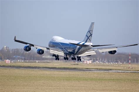 ABC Boeing 747 Cargo Plane Landing Editorial Stock Photo - Image of airline, airplane: 24396408