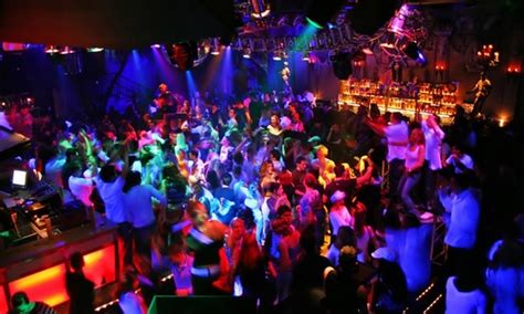 Top Nightclubs In Delhi For Great Evenings