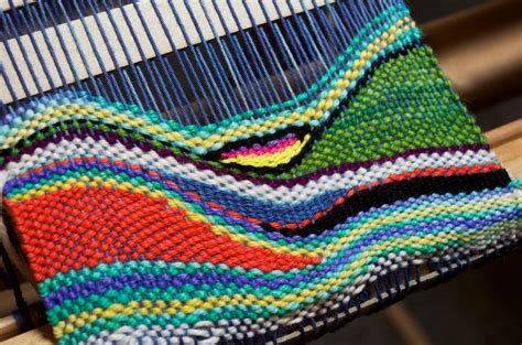 Kelly Casanova: Tapestry style weaving on the rigid heddle loom