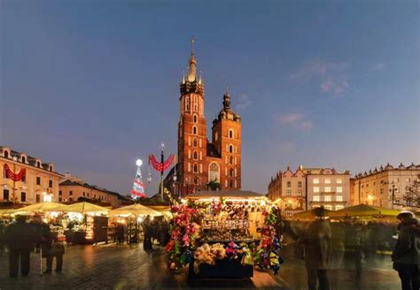 Krakow christmas market Stock Photos, Royalty Free Krakow christmas market Images | Depositphotos