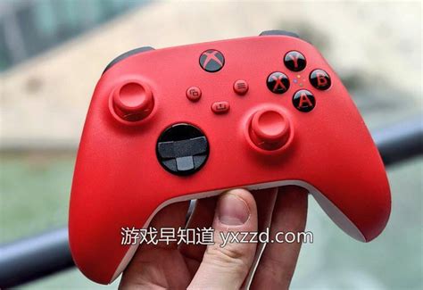 Real photos of Pulse Red Xbox Controller : r/XboxSeriesX