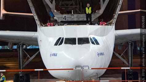 √ Interior Cockpit Airbus Beluga - Popular Century