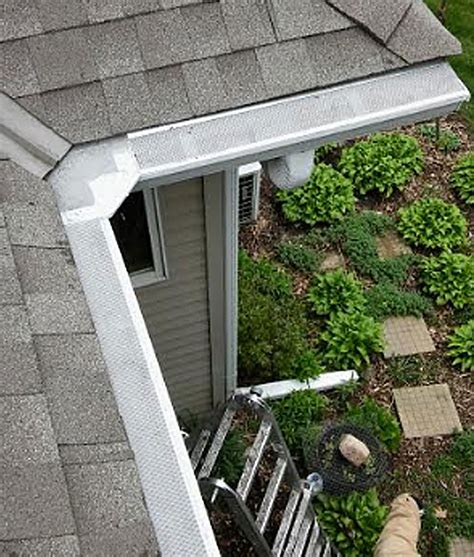 Seamless Aluminum Gutters | Seamless Aluminum Gutter Installation | Seamless Aluminum Gutters ...