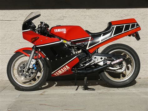 1984 Yamaha RZ350 | Bike-urious