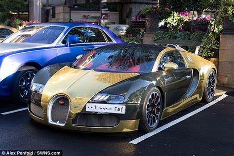 Gold Bugatti Veyron of a Saudi millionaire makes crowds go berserk in London - Luxurylaunches