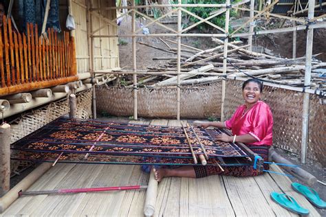 Ikat Weaving - Nusa Tenggara Association