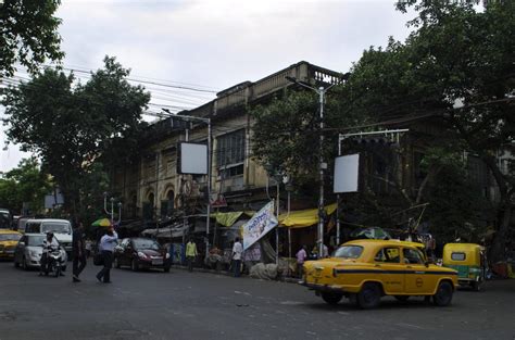 Crumbling Rajbari | Kolkata Travel Guide | Solitary Traveller