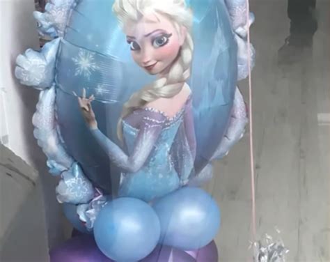 elsa be looking thicc | Funny pictures, Funny pictures fails, Funny