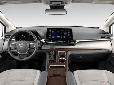 2023 Toyota Sienna: 100 Interior Photos | U.S. News