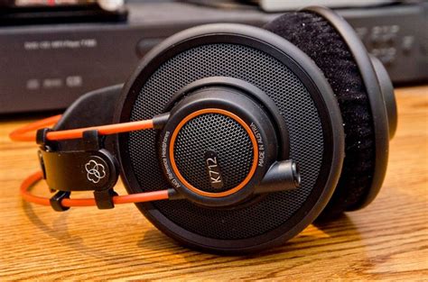 AKG K712 PRO Review – Should you get these open-back headphones?