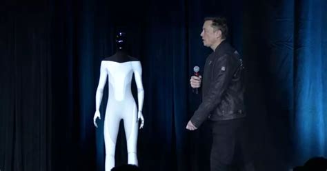 Elon Musk unveils 5 ft 8 'humanoid' robot that 'won't need to be told what to do' - Daily Star