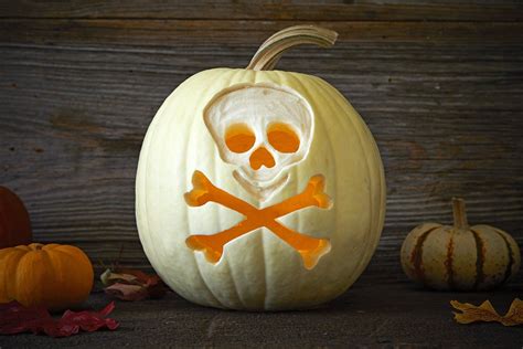 30+ Easy Skull Pumpkin Carving – DECOOMO