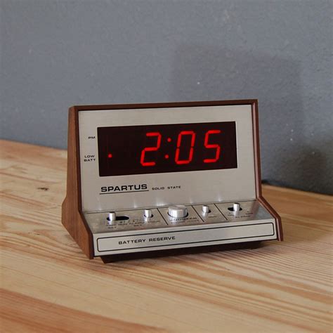 Vintage Alarm Clock / Digital / Clock / by naturalstatevintage