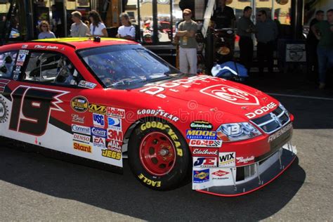 NASCAR - #19 Elliott Sadler In Editorial Stock Photo - Image: 4966618